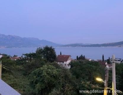 sobe sa kupatilom i aprtmani, privatni smeštaj u mestu Baošići, Crna Gora - image1